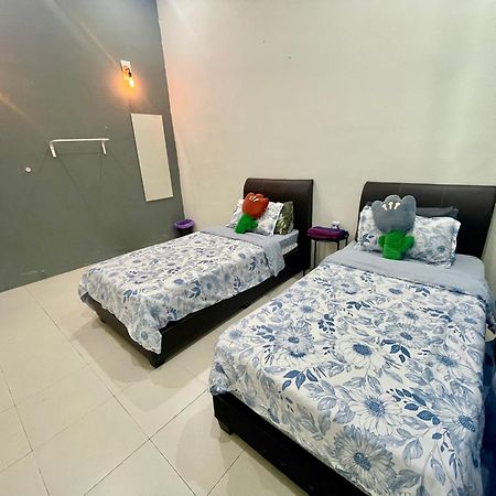 Comfort 36 Entire House At Alma บูกิต เมอร์ตาจัม ภายนอก รูปภาพ