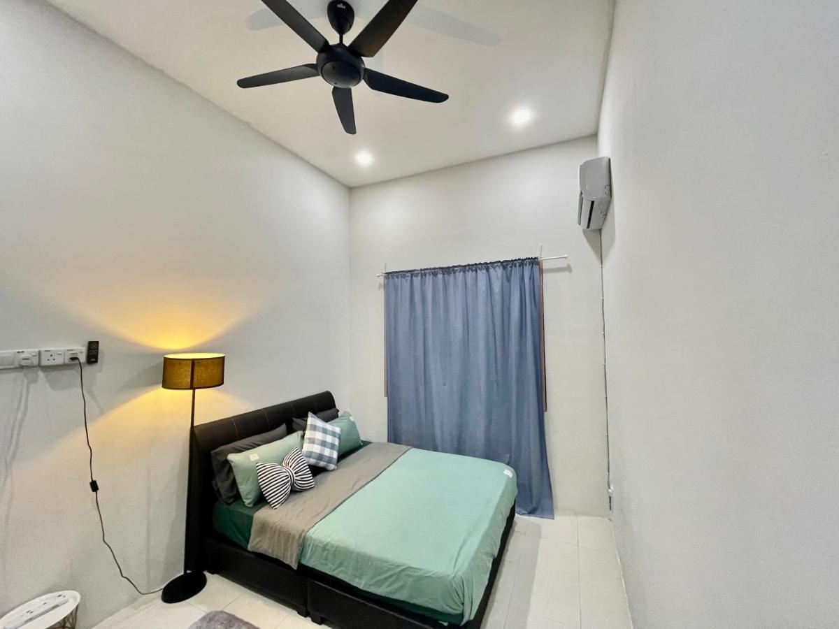 Comfort 36 Entire House At Alma บูกิต เมอร์ตาจัม ภายนอก รูปภาพ