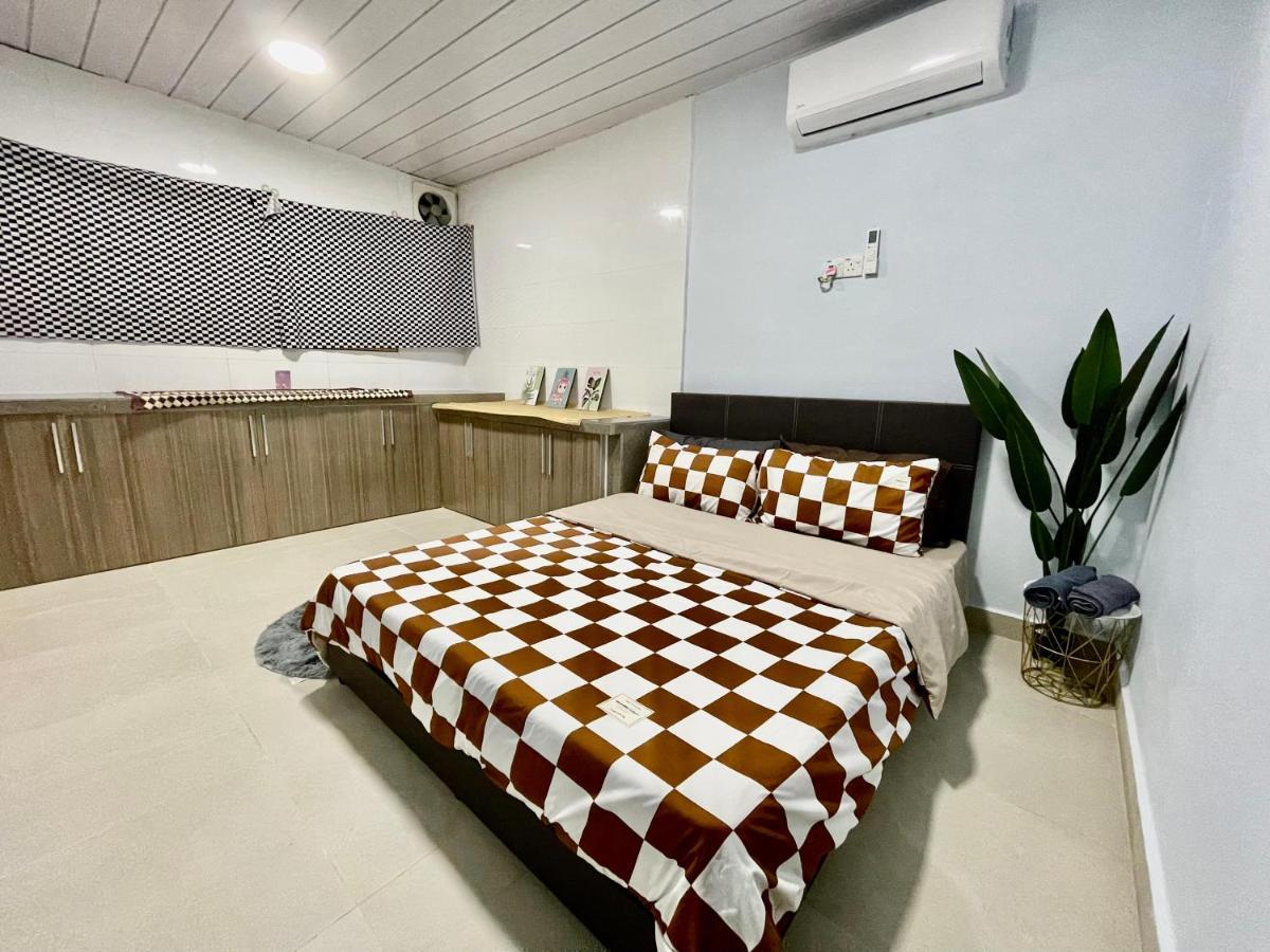 Comfort 36 Entire House At Alma บูกิต เมอร์ตาจัม ภายนอก รูปภาพ