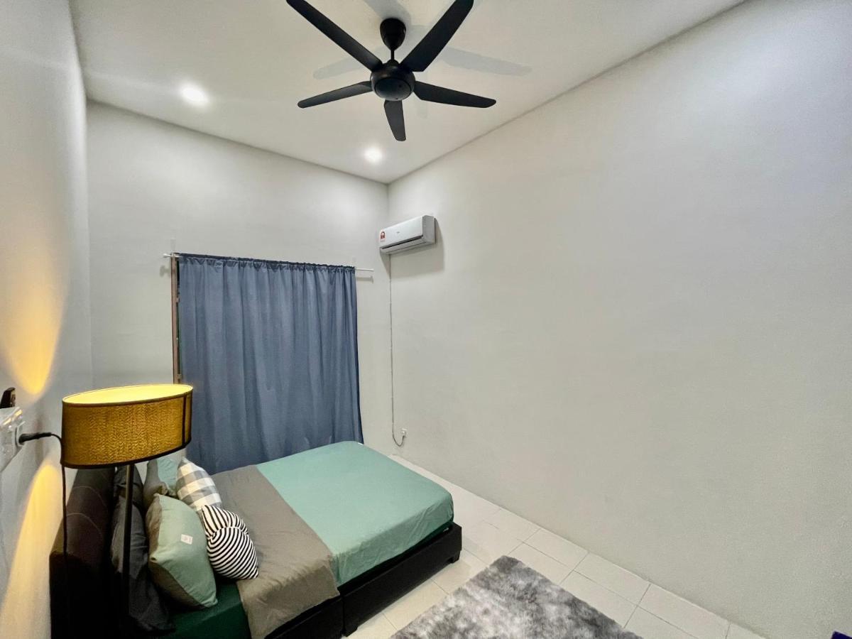 Comfort 36 Entire House At Alma บูกิต เมอร์ตาจัม ภายนอก รูปภาพ