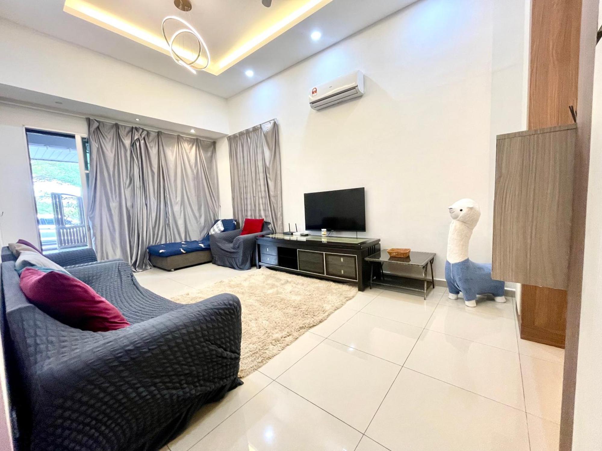 Comfort 36 Entire House At Alma บูกิต เมอร์ตาจัม ภายนอก รูปภาพ