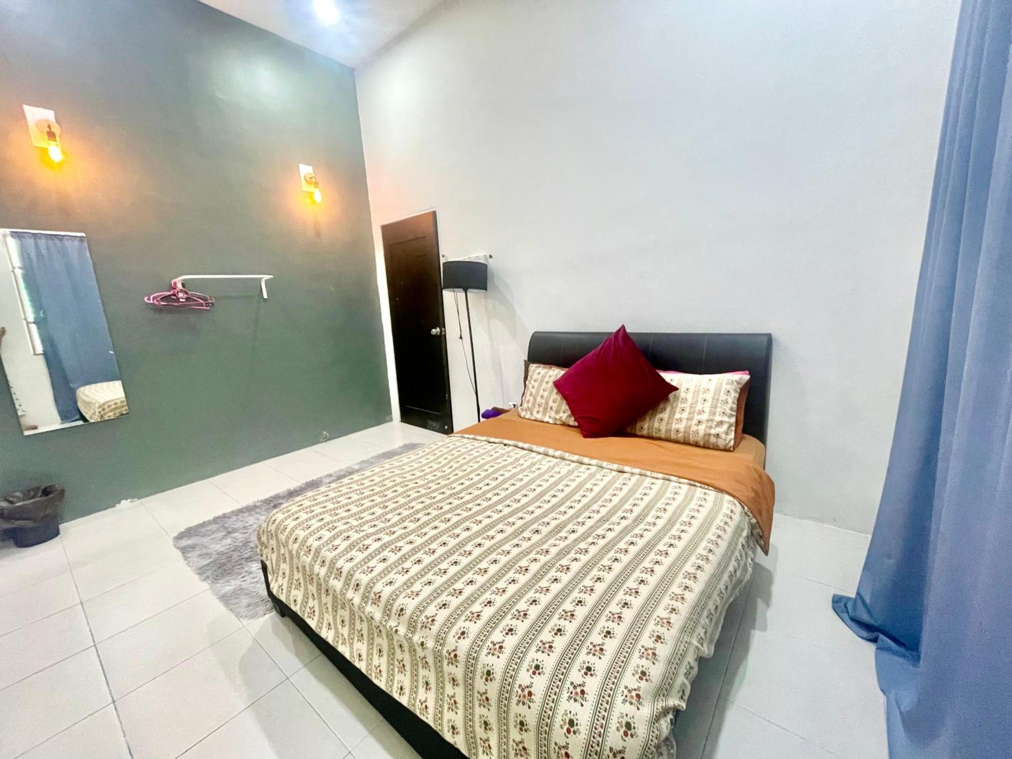 Comfort 36 Entire House At Alma บูกิต เมอร์ตาจัม ภายนอก รูปภาพ