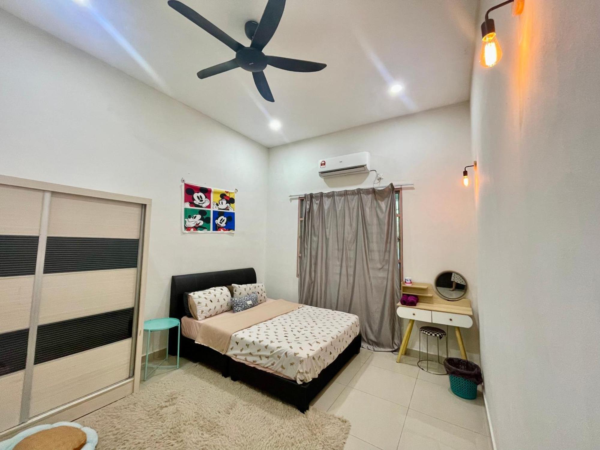Comfort 36 Entire House At Alma บูกิต เมอร์ตาจัม ภายนอก รูปภาพ