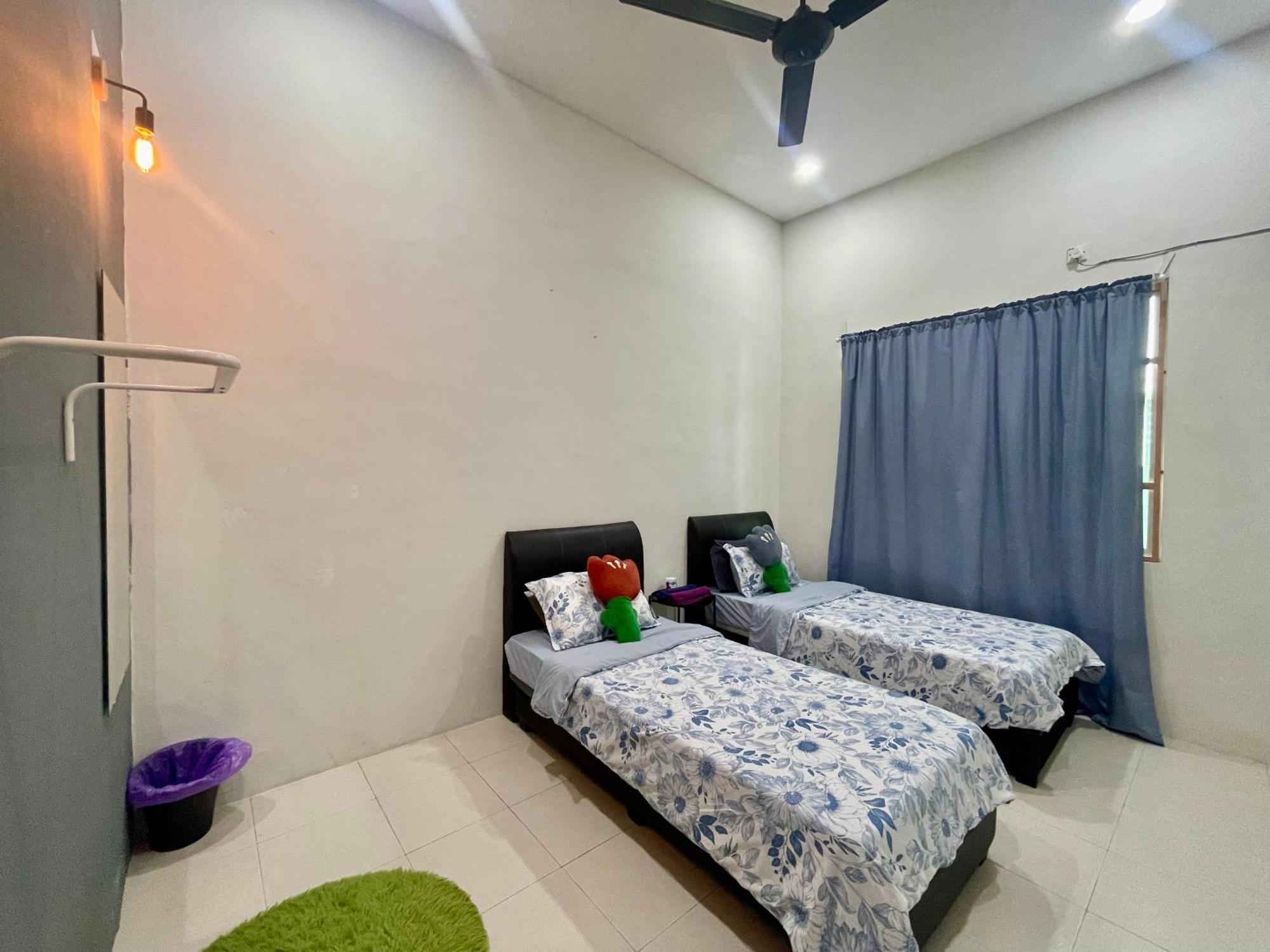 Comfort 36 Entire House At Alma บูกิต เมอร์ตาจัม ภายนอก รูปภาพ