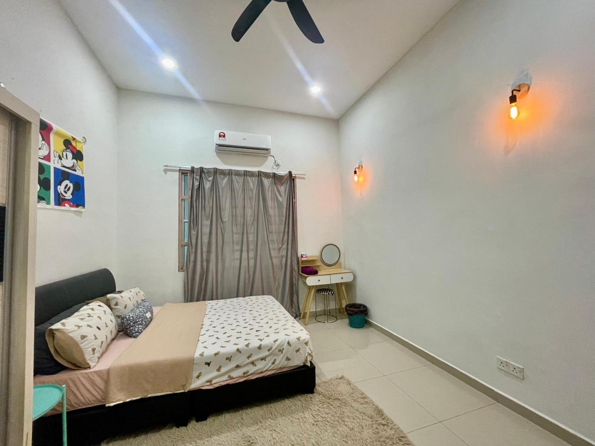 Comfort 36 Entire House At Alma บูกิต เมอร์ตาจัม ภายนอก รูปภาพ