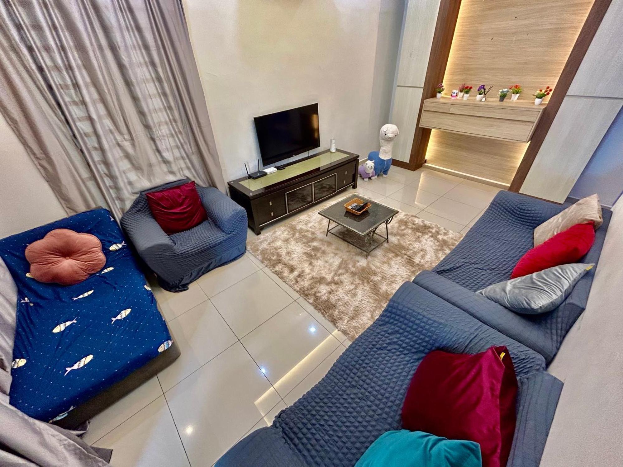 Comfort 36 Entire House At Alma บูกิต เมอร์ตาจัม ภายนอก รูปภาพ